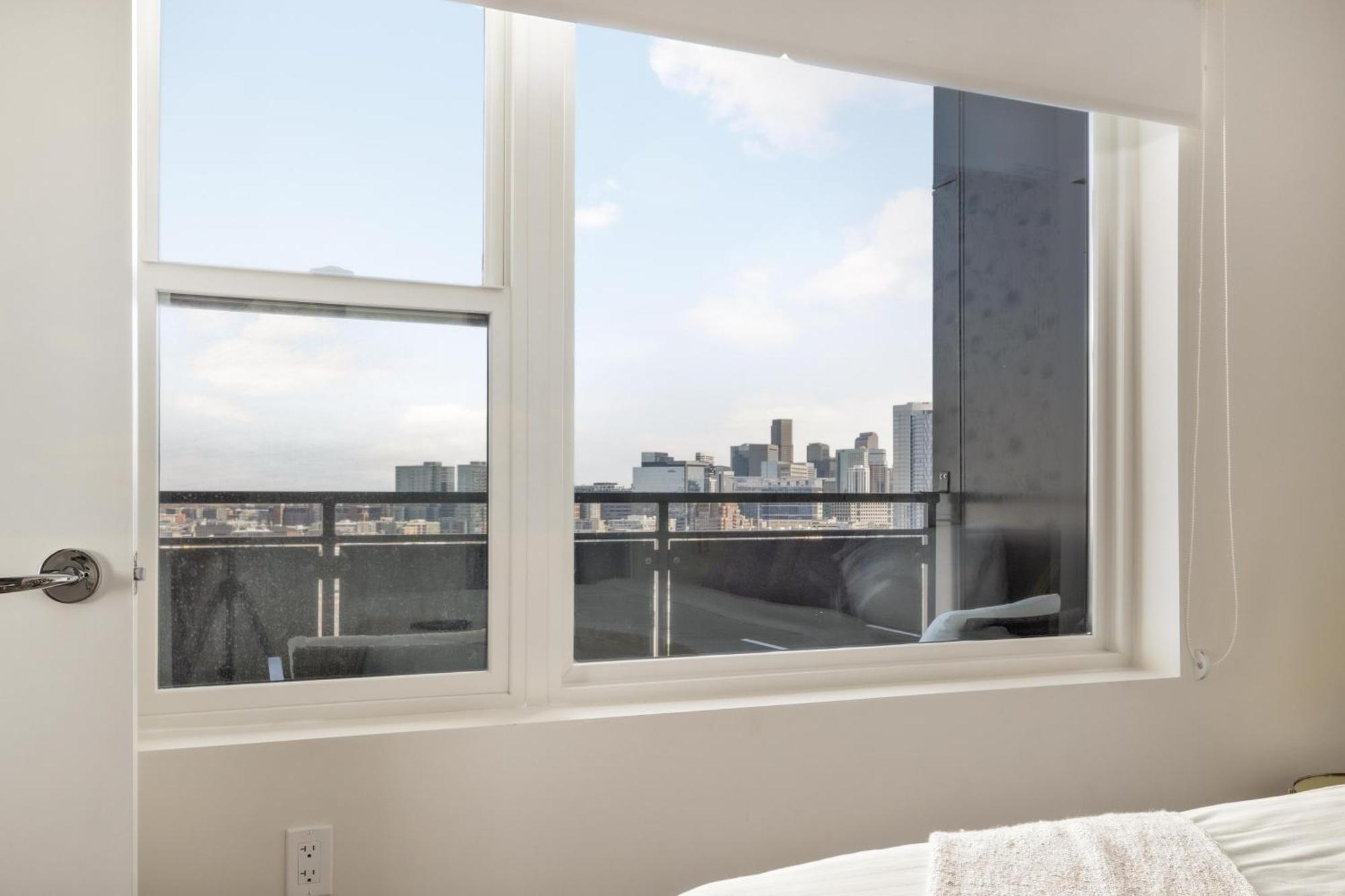 Top Floor | Amazing Windows | Zuni Lofts Денвер Экстерьер фото